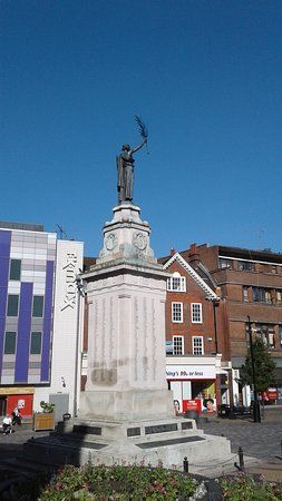 Luton War Memorial